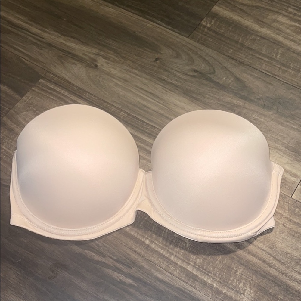 VS PINK STRAPLESS BRA